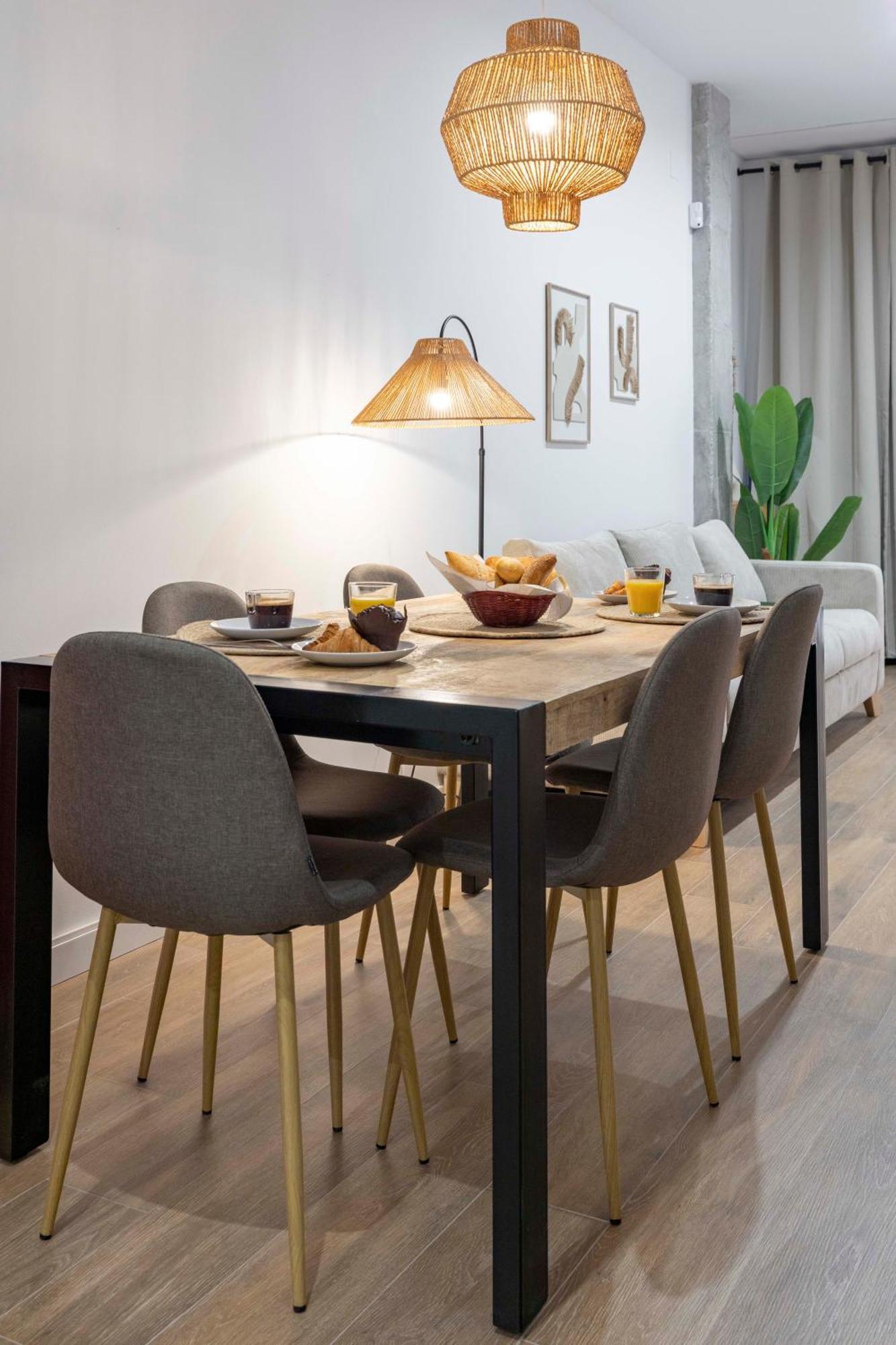 Travel Habitat Mediterranean Suites Валенсия Екстериор снимка
