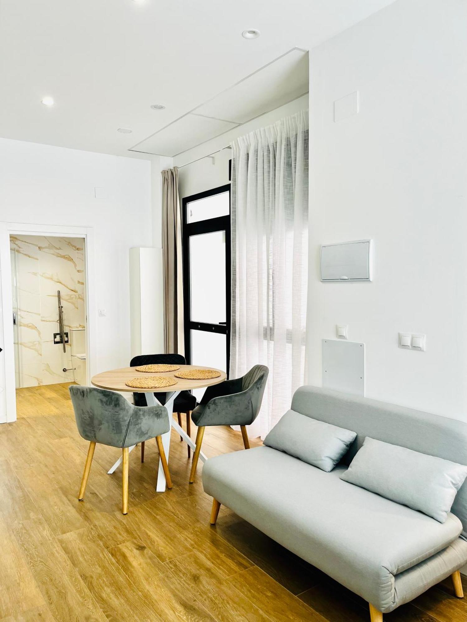 Travel Habitat Mediterranean Suites Валенсия Стая снимка